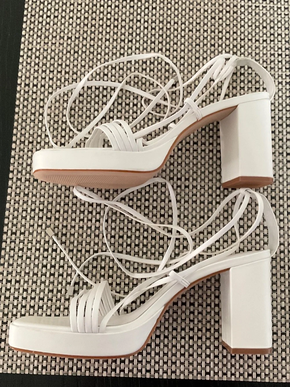 SCHUTZ Glenna Platform Ankle Tie Platform White Size 10